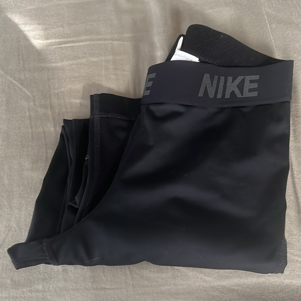 Nike Drifit Cropped Legging Black Size XS